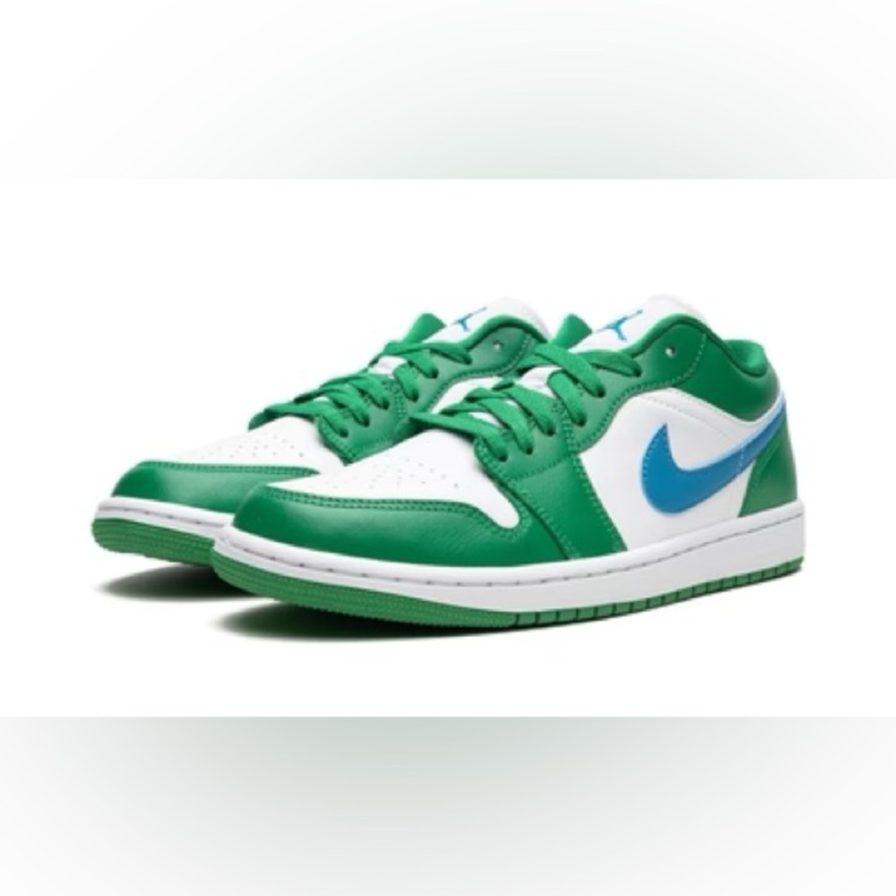 * Nike Jordan 1 Low Lucky Green/ Aquatone Size 8.5/40